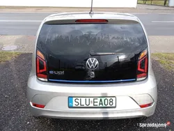 Srebrny Używany 2022 VW e-up! Hatchback | 56 500 zł