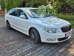Biały Używany 2012 Skoda Superb Sedan/Limuzyna | 18 600 zł (Uczciwa cena)