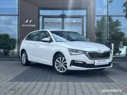 Biały Używany 2020 Skoda Scala Comfort Hatchback | 53 900 zł (Uczciwa cena)