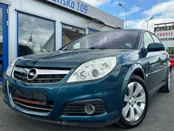 Zielony ciemny (metalik, perła) Używany 2008 Opel Signum Kombi | 11 999 zł