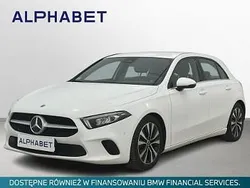 Biały Używany 2022 Mercedes A200 Hatchback | 89 500 zł (Dobra cena)