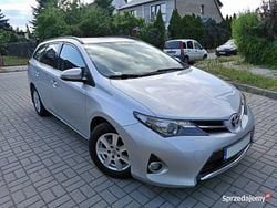 Srebrny Używany 2014 Toyota Auris Kombi | 24 900 zł (Uczciwa cena)