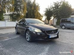 Czarny Używany 2015 Volvo V40 Kombi | 33 900 zł (Dobra cena)