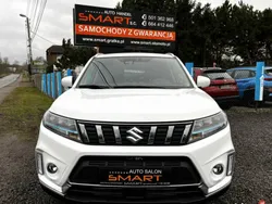 Biały Używany 2022 Suzuki Vitara SUV | 89 900 zł (Uczciwa cena)