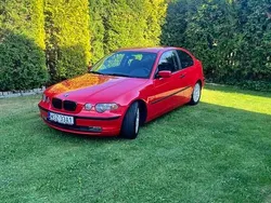 Czerwony Używany 2002 BMW 318 Compact Hatchback | 9900 zł