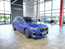 Niebieski (metalik) Używany 2022 BMW 218 Minivan | 115 900 zł (Drogi)
