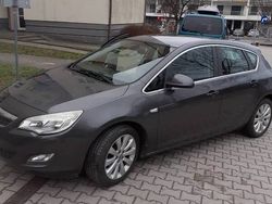 Szary Używany 2010 Opel Astra Cosmo Hatchback | 20 499 zł (Dobra cena)