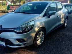 Srebrny Używany 2017 Renault Clio IV Kombi | 31 800 zł (Uczciwa cena)