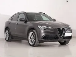 Szary Używany 2019 Alfa Romeo Stelvio SUV | 101 499 zł (Uczciwa cena)
