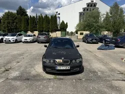 Czarny Używany 2002 BMW 320 Hatchback | 3500 zł (Uczciwa cena)