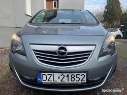 Srebrny Używany 2011 Opel Meriva Minivan | 20 900 zł (Uczciwa cena)