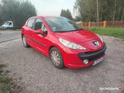 Czerwony Używany 2008 Peugeot 207 Hatchback | 6900 zł (Uczciwa cena)