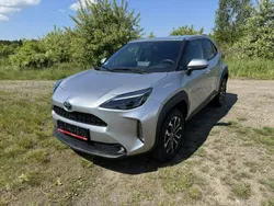 Srebrny Używany 2023 Toyota Yaris Hybrid Hatchback | 89 999 zł