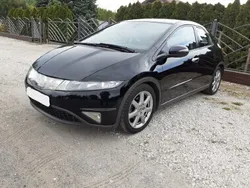 Czarny Używany 2007 Honda Civic Executive Hatchback | 16 900 zł