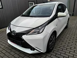 Biały Używany 2016 Toyota Aygo Hatchback | 30 900 zł (Uczciwa cena)