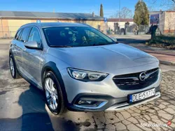 Srebrny Używany 2018 Opel Insignia Kombi | 69 000 zł