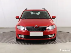 Czerwony Używany 2013 Skoda Octavia Kombi | 29 999 zł (Uczciwa cena)