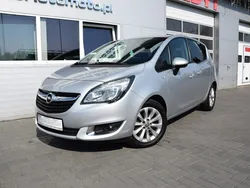 Srebrny Używany 2017 Opel Meriva Minivan | 31 900 zł (Uczciwa cena)