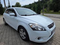 Biały Używany 2009 Kia ProCeed 2 Hatchback | 11 700 zł (Uczciwa cena)