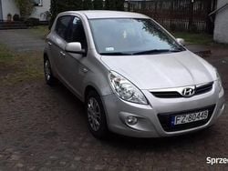 Beżowy Używany 2009 Hyundai i20 Style Hatchback | 10 101 zł (Uczciwa cena)