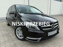 Czarny Używany 2013 Mercedes B180 Minivan | 39 999 zł (Uczciwa cena)