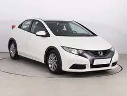 Biały Używany 2013 Honda Civic Hatchback | 39 999 zł (Uczciwa cena)