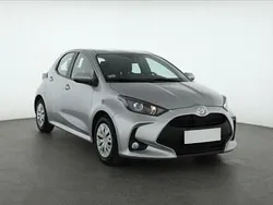 Szary Używany 2022 Toyota Yaris Hatchback | 48 999 zł (Uczciwa cena)