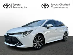 Biały Używany 2021 Toyota Corolla Comfort Kombi | 94 900 zł (Dość drogi)