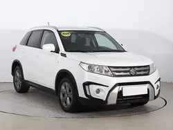 Biały Używany 2015 Suzuki Vitara SUV | 34 999 zł (Uczciwa cena)