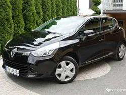 Czerwony (metalik) Używany 2016 Renault Clio IV Hatchback | 27 900 zł (Uczciwa cena)
