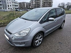Szary Używany 2006 Ford S-MAX Ghia Minivan | 13 900 zł (Uczciwa cena)