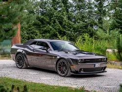 Szary (metalik) Używany 2022 Dodge Challenger Coupe | 219 777 zł