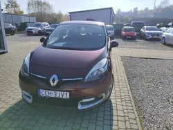 Bordowy Używany 2015 Renault Scénic III Minivan | 31 900 zł (Uczciwa cena)
