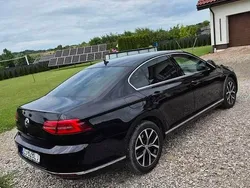 Czarny Używany 2019 VW Passat Highline Sedan/Limuzyna | 52 000 zł (Dobra cena)