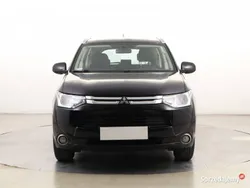 Czarny Używany 2015 Mitsubishi Outlander SUV | 43 999 zł (Dobra cena)