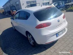 Biały Używany 2010 Seat Leon Hatchback | 22 500 zł (Uczciwa cena)
