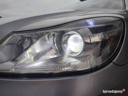 Srebrny Używany 2011 Skoda Octavia Kombi | 18 300 zł (Uczciwa cena)