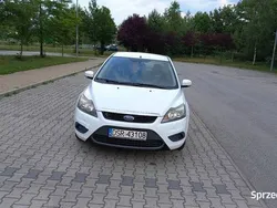 Biały Używany 2010 Ford Focus ST-Line Hatchback | 12 000 zł (Uczciwa cena)
