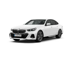 Biel alpejska Używany 2024 BMW 520 Shadowline Sedan/Limuzyna | 204 900 zł (Uczciwa cena)
