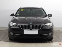 Czarny Używany 2012 BMW 525 Kombi | 44 999 zł (Uczciwa cena)