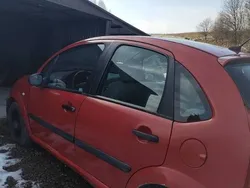 Czerwony Używany 2003 Citroën C3 Hatchback | 3500 zł (Dość drogi)