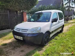 Biały Używany 2005 Citroën Berlingo Minivan | 6999 zł
