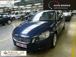 Niebieski Używany 2011 Volvo V60 Kombi | 49 300 zł