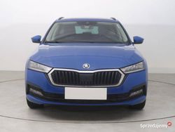 Niebieski Używany 2021 Skoda Octavia Kombi | 61 999 zł (Uczciwa cena)