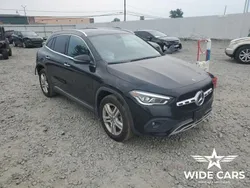 Czarny Używany 2021 Mercedes GLA250 SUV | 72 800 zł