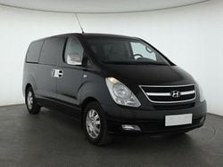 Czarny Używany 2009 Hyundai H-1 Minivan | 34 999 zł