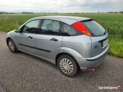 Srebrny Używany 2002 Ford Focus Hatchback | 2500 zł (Uczciwa cena)