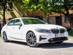 Używany 2021 BMW 330 xLine | 139 500 zł (Uczciwa cena)