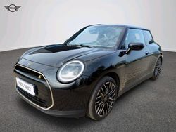 Midnight black ii Używany 2024 Mini Cooper SE Hatchback | 147 300 zł (Super Cena)