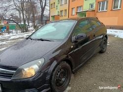 Czarny Używany 2007 Opel Astra Hatchback | 5500 zł (Dobra cena)